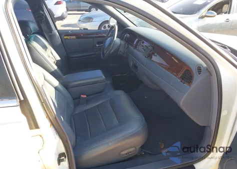 2001 Lincoln Town Car Executive from USA, damaged, VIN 1LNHM81W41Y655754